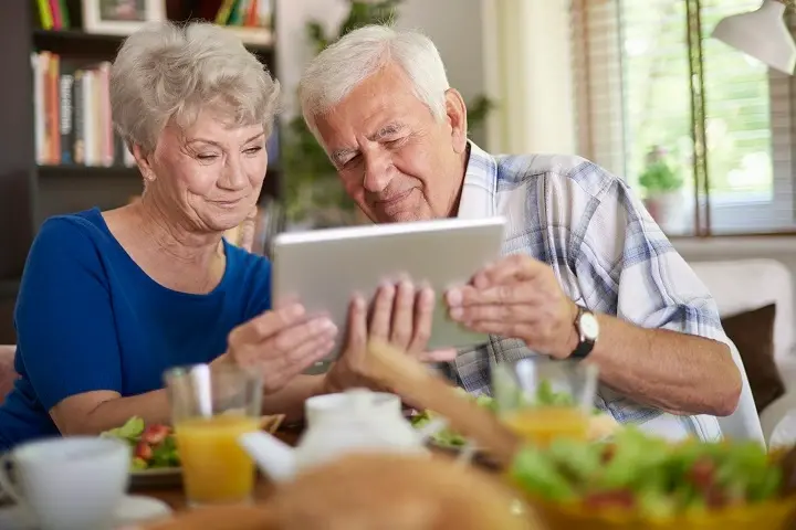 Connecting Generations: Finding the Best Internet Providers for Seniors
